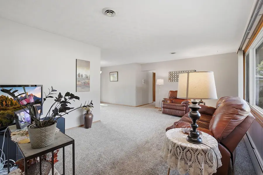 2128 Shale Lane, Eagan, MN 55122 - #3
