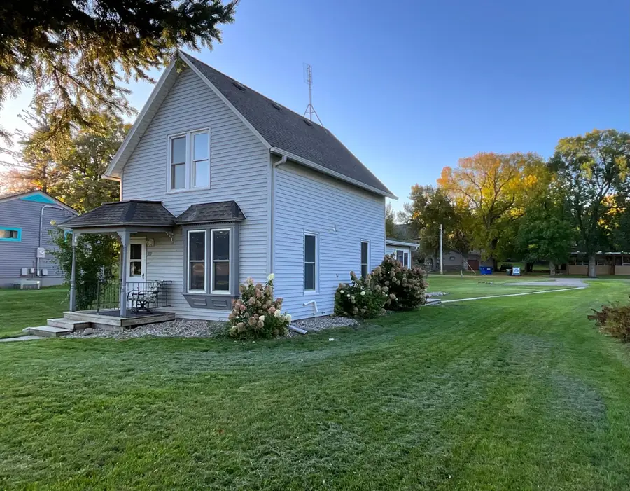 309 W Nokomis Street, Osakis, MN 56360 - #2