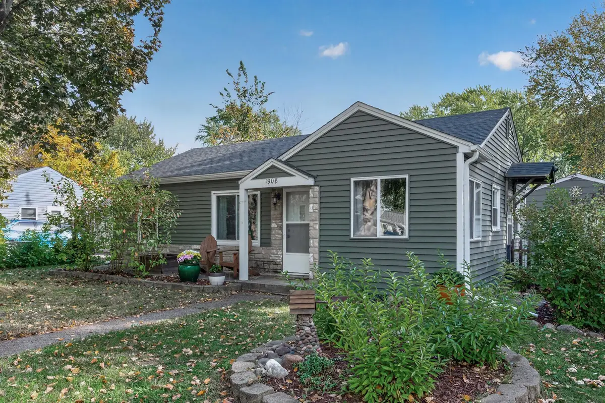 1908 Kathleen Drive, West Saint Paul, MN 55118 - #1