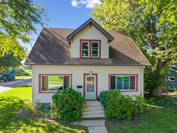 524 Marshall Street S, Caledonia, MN 55921