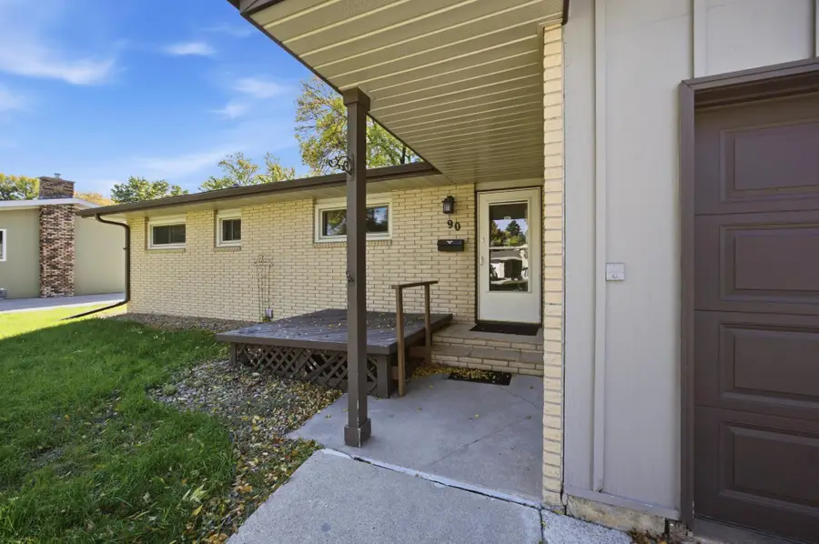 90 Cedar Avenue N, Fargo, ND 58102 - #2