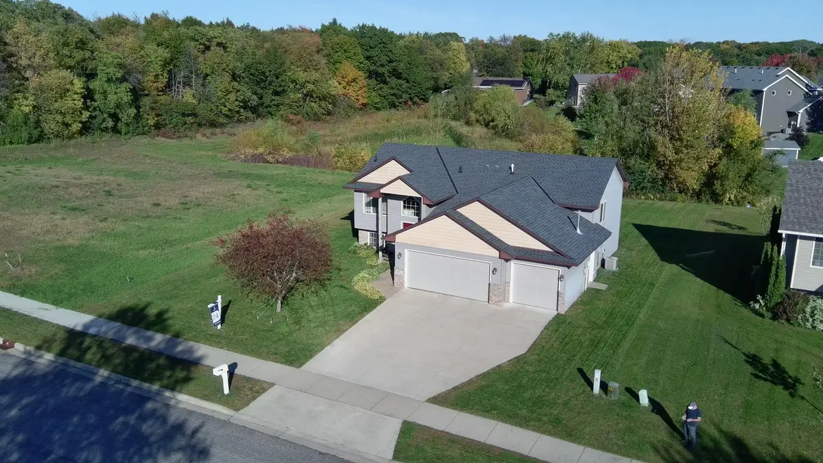 929 Farmers Ridge Trail, Belle Plaine, MN 56011 - #1