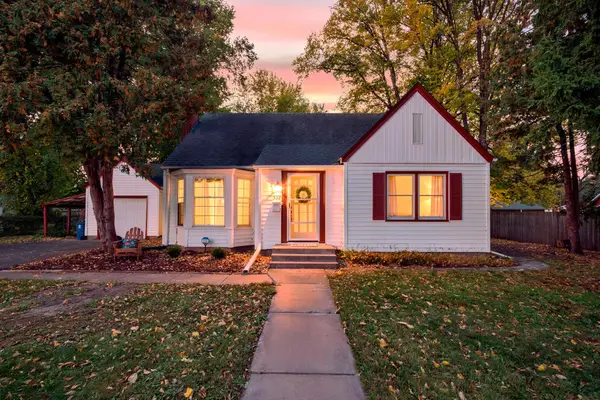 532 W Broadway Avenue, Forest Lake, MN 55025