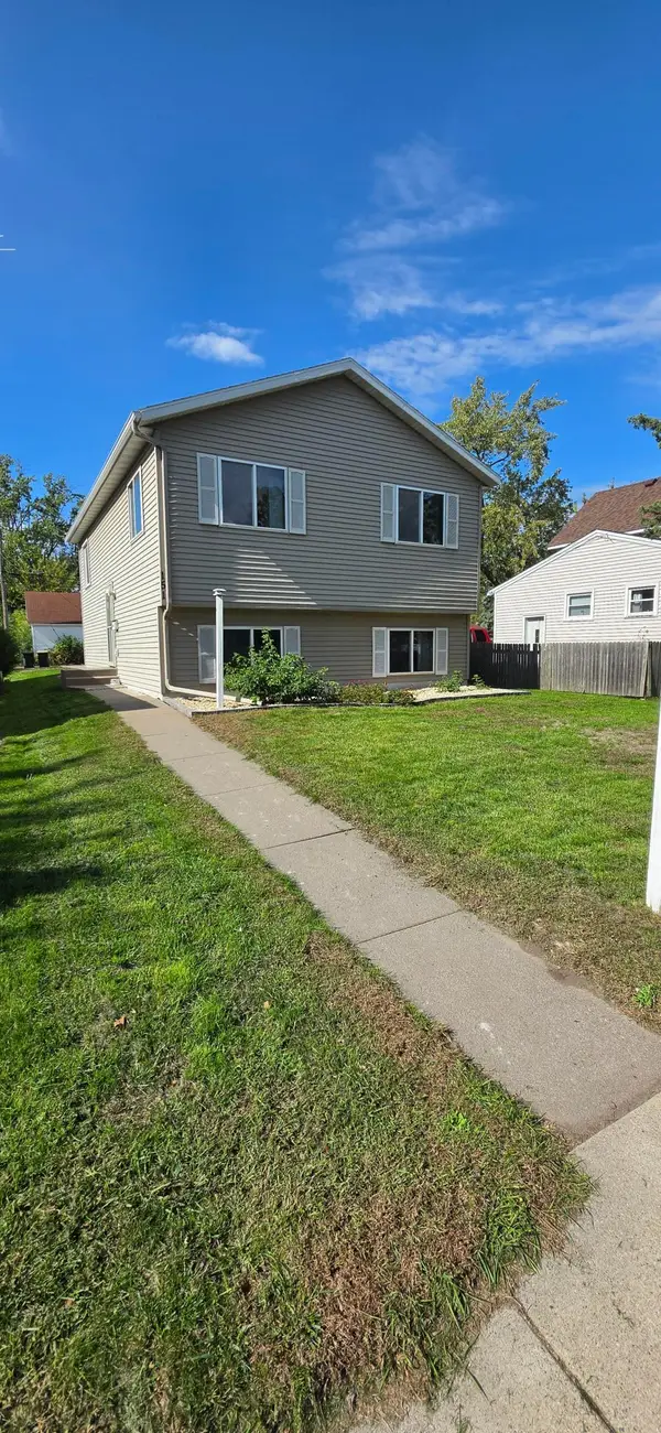 151 9th Avenue N, Waite Park, MN 56387