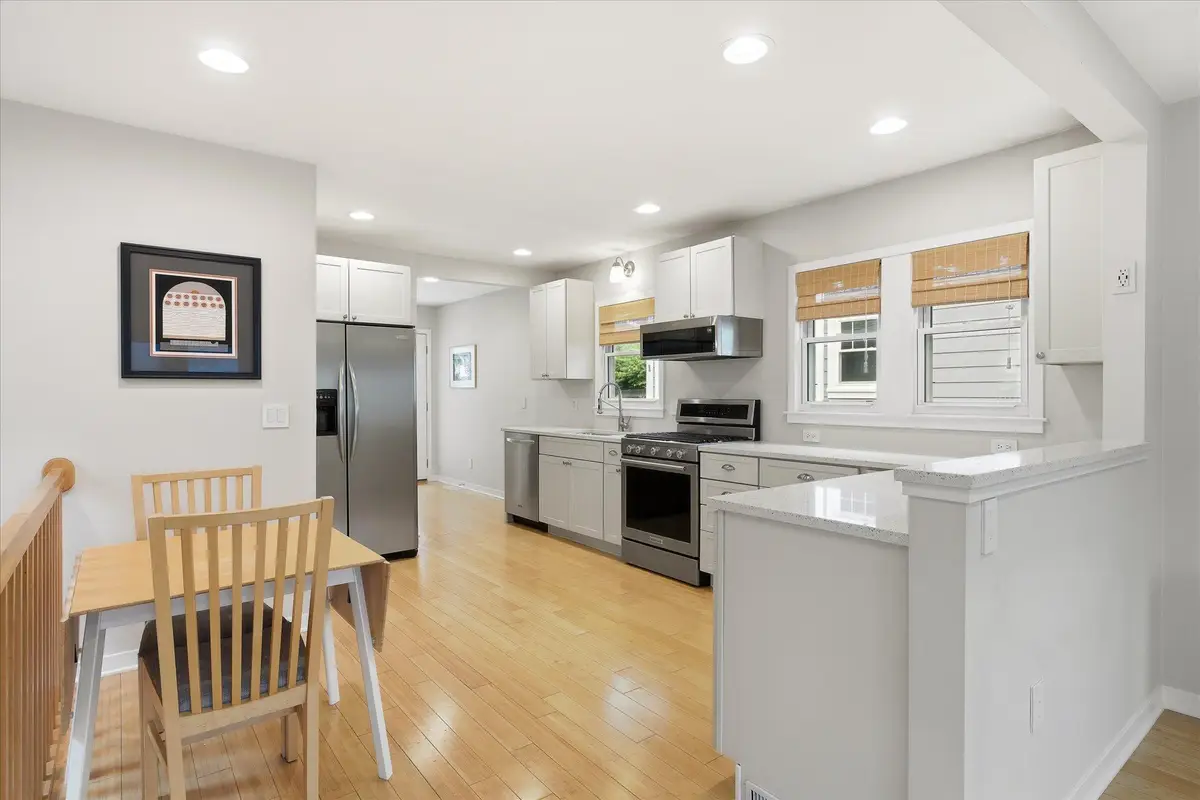 1264 Hoyt Avenue W, Saint Paul, MN 55108 - #1