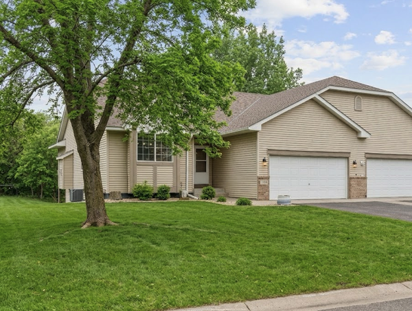 13761 Dorothy Drive, Rogers, MN 55374