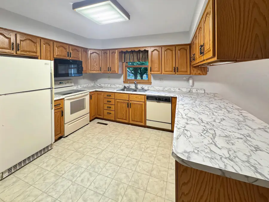 3007 Spruce Avenue, Slayton, MN 56172 - #2