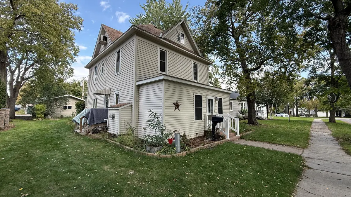 250 11th Avenue, Granite Falls, MN 56241 - #1