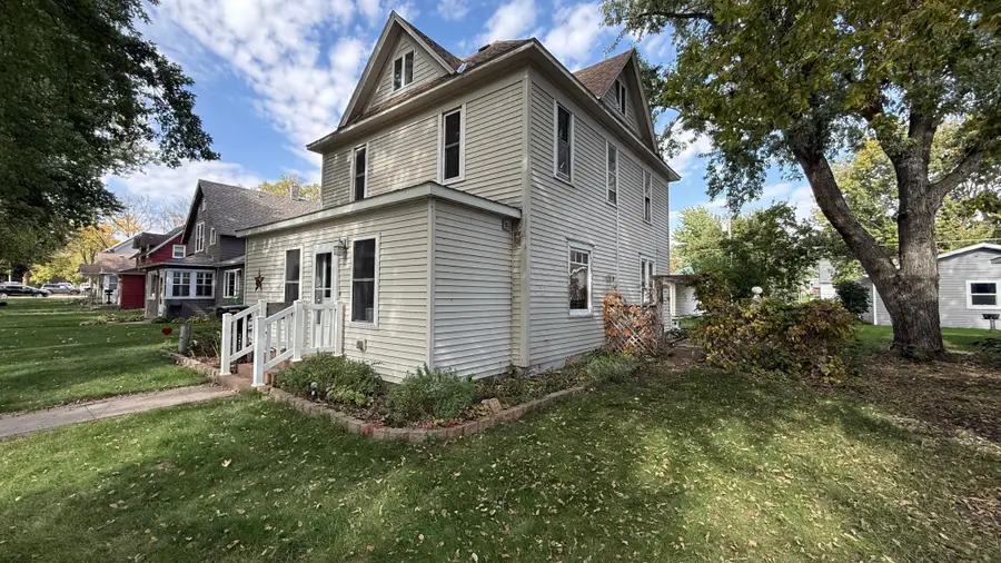 250 11th Avenue, Granite Falls, MN 56241 - #3