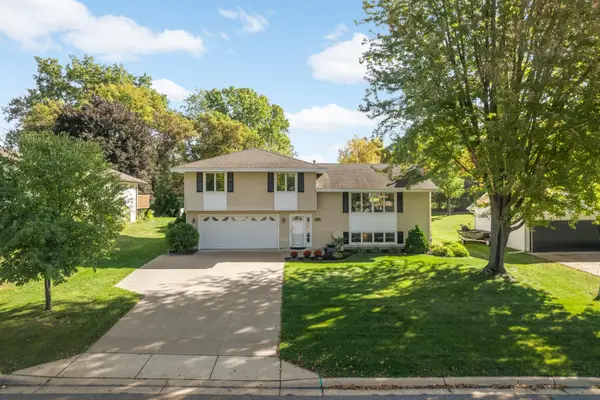 6624 Edgemont Boulevard N, Brooklyn Park, MN 55428