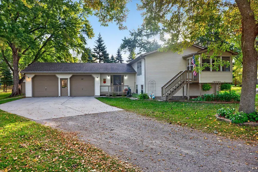 24 Willow Circle, Annandale, MN 55302 - #2