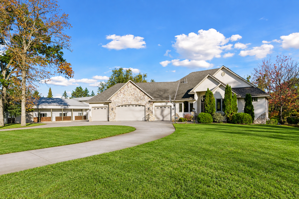 15886 64th Street Se, Becker, MN 55308