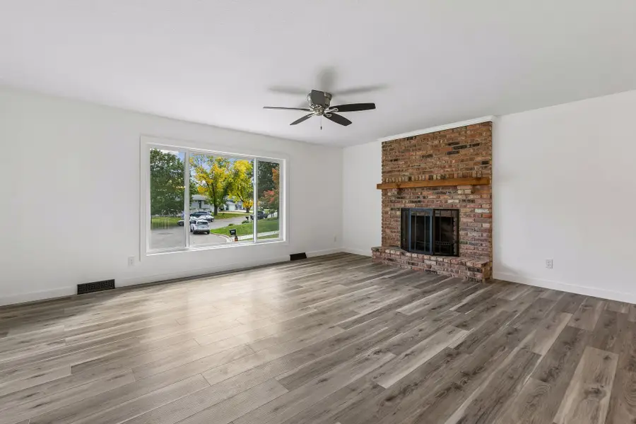 20375 Hughes Avenue W, Lakeville, MN 55044 - #2