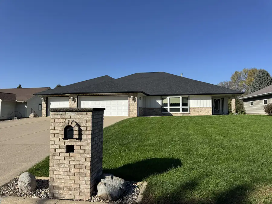 541 Southport Drive, Fairmont, MN 56031 - #2