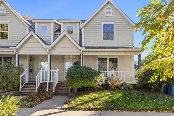 816 24th Avenue Ne, Minneapolis, MN 55418