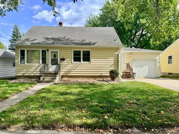 1114 10 1/2 Street N, Moorhead, MN 56560