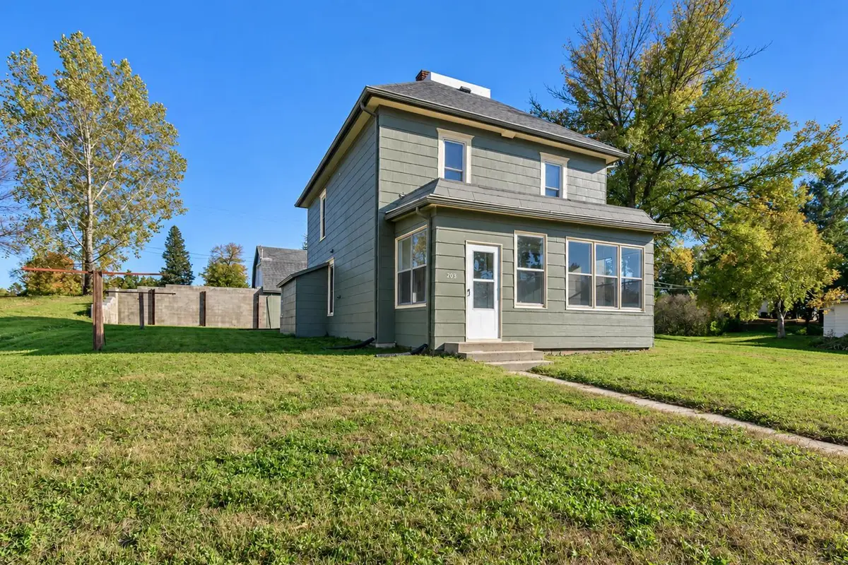 203 N 3rd Street, Le Sueur, MN 56058 - #1