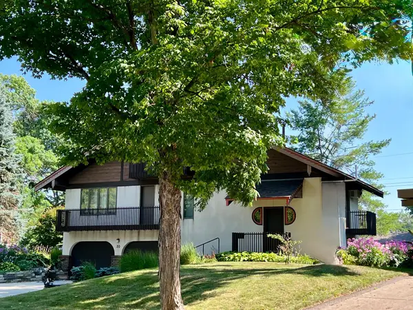 20 Fareway Drive, Northfield, MN 55057