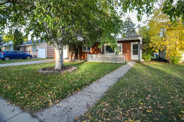1425 12th Street N, Fargo, ND 58102