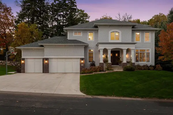 2050 Pinehurst Drive, Chanhassen, MN 55317
