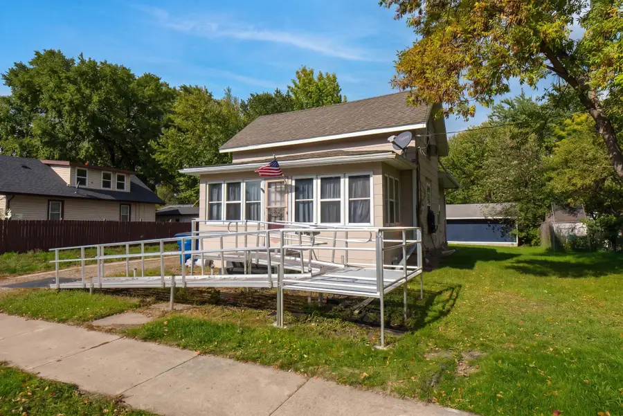 1010 2nd Avenue N, Moorhead, MN 56560 - #2