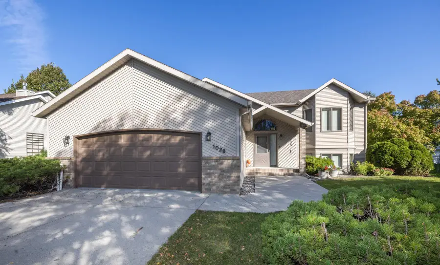 1028 16th Avenue E, West Fargo, ND 58078 - #3