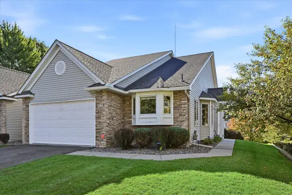 1013 Hesli Hill Court, Shoreview, MN 55126