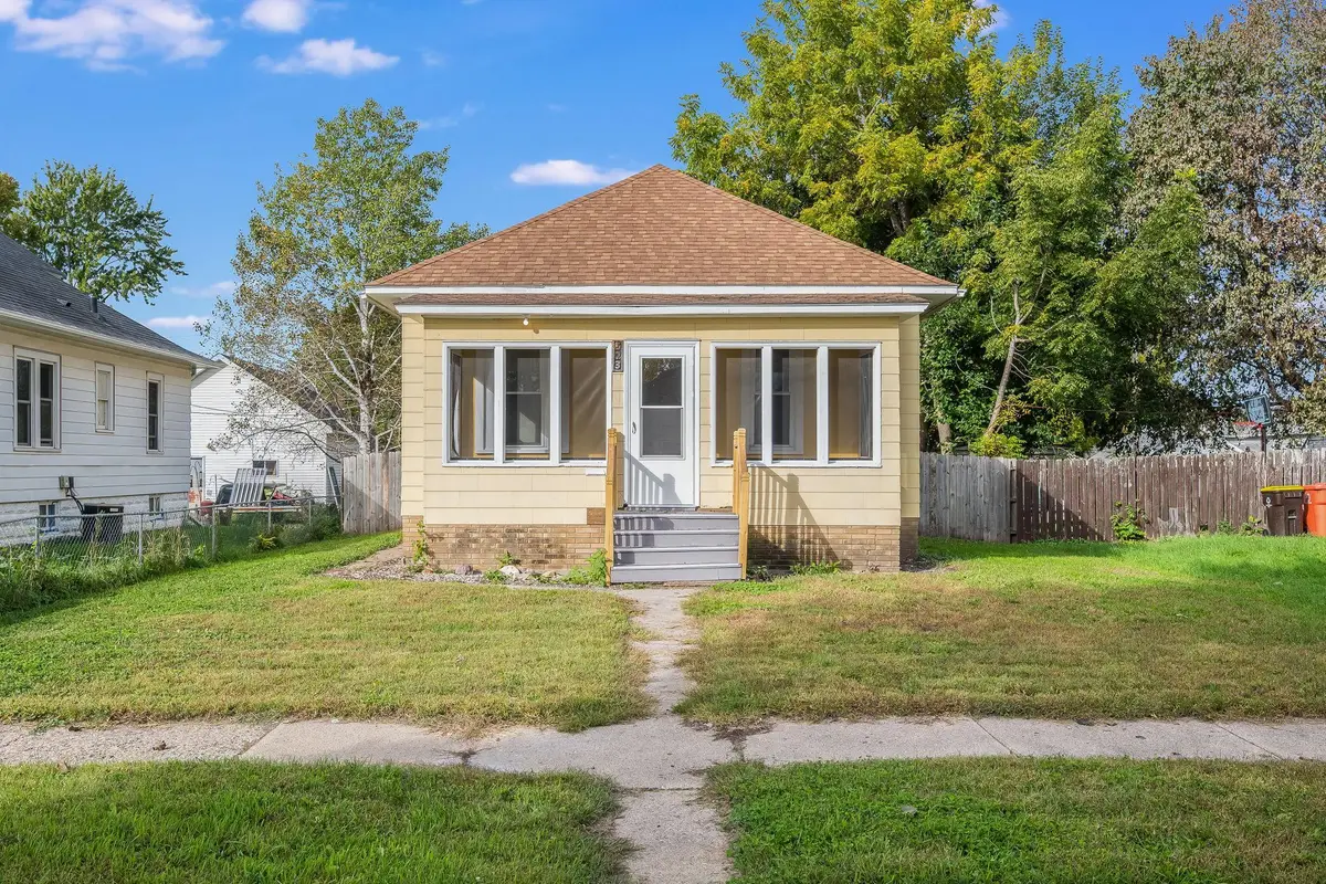 523 N Hampton Street, Fairmont, MN 56031 - #1