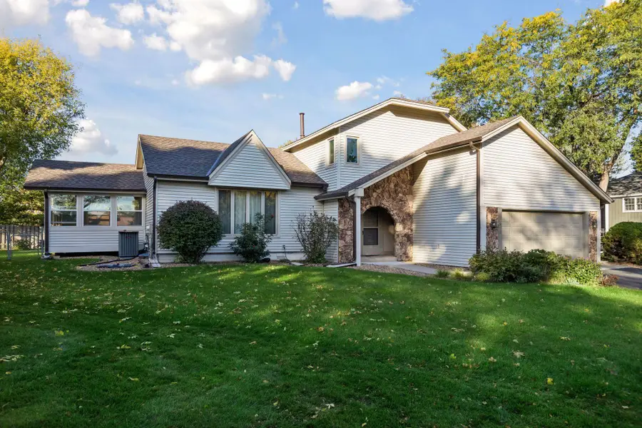 2825 Norwood Lane N, Plymouth, MN 55441 - #2