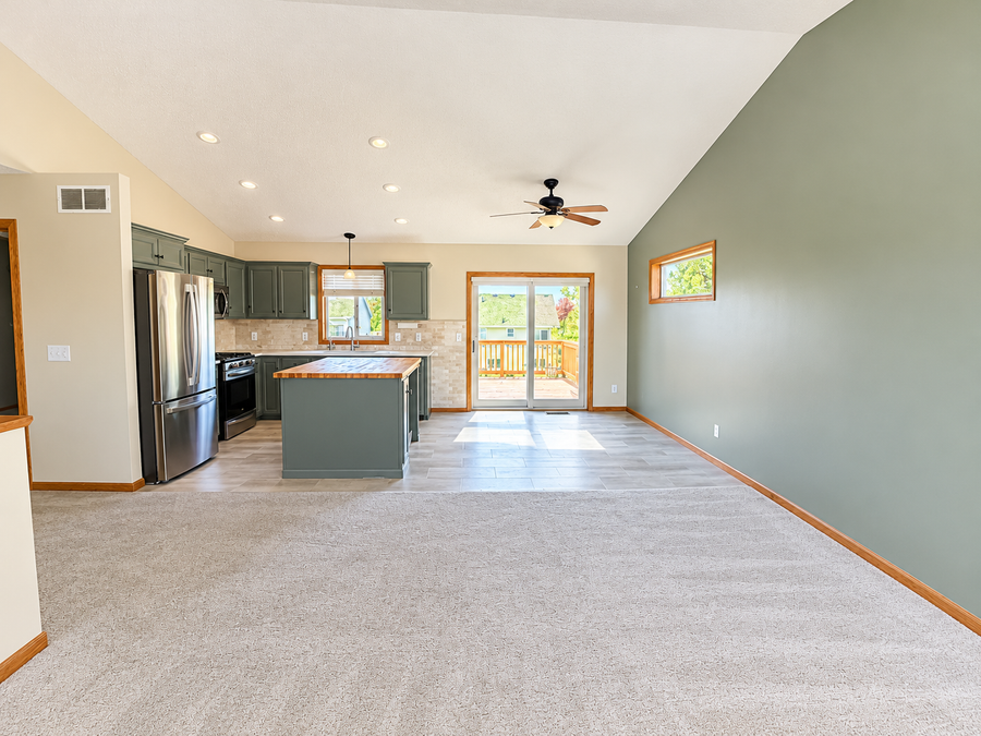 936 Ivy Hills Road, Belle Plaine, MN 56011 - #2