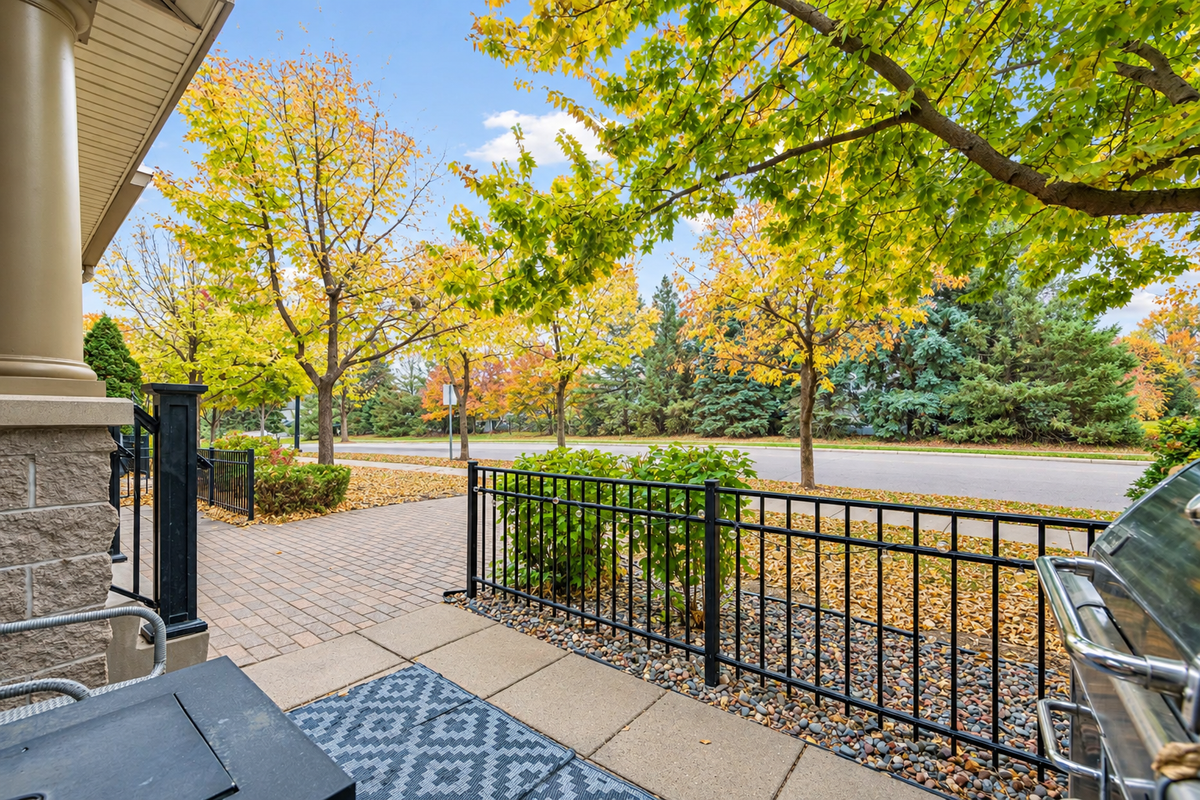 8409 Townsend Drive, Eden Prairie, MN 55344 - #1