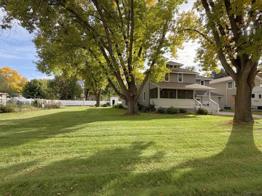 1133 10th Avenue, Granite Falls, MN 56241 - #2