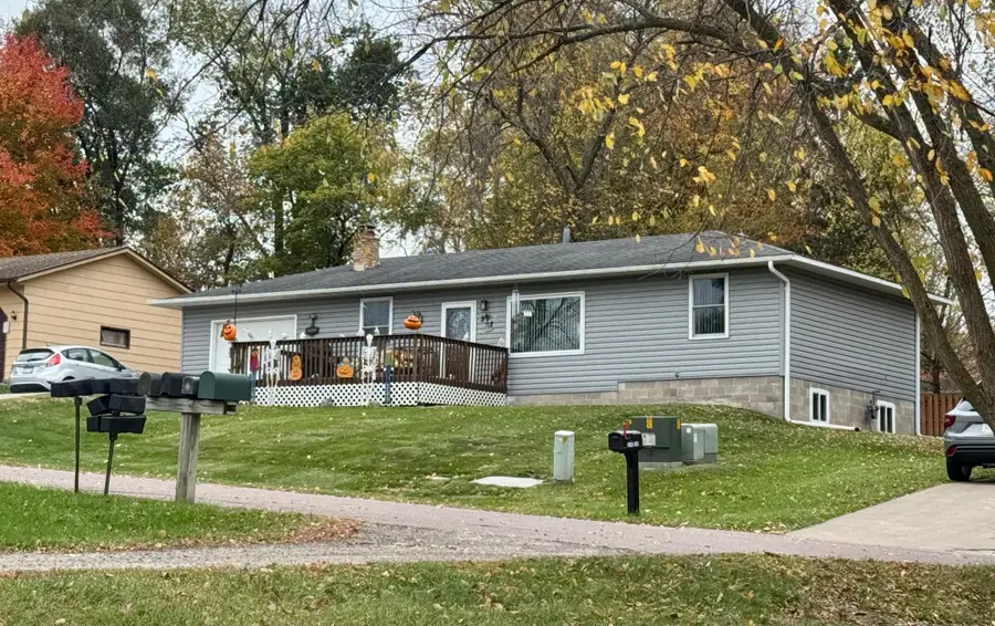 235 11th Street Nw, Milaca, MN 56353 - #2