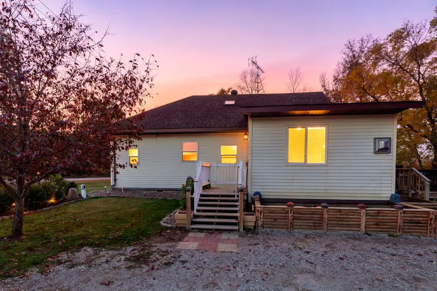 970 W Highway 27, Wahkon, MN 56386 - #2