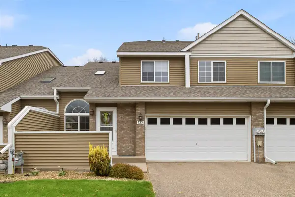 223 Primrose Court, Vadnais Heights, MN 55127