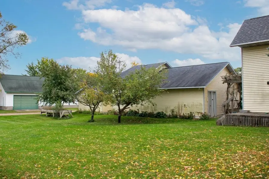 902 4th Street Ne, Little Falls, MN 56345 - #3