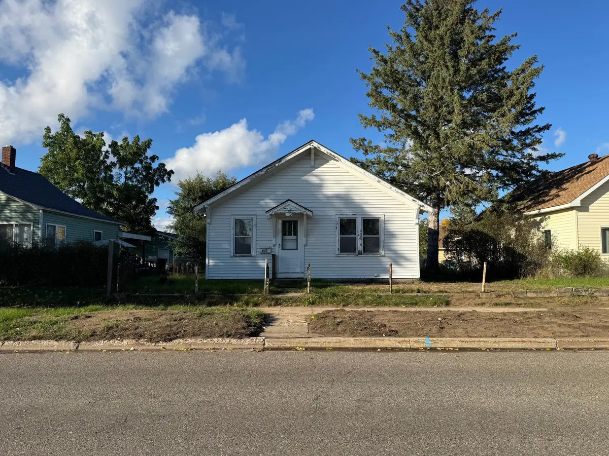 813 4th Street Se, Bemidji, MN 56601 - #1