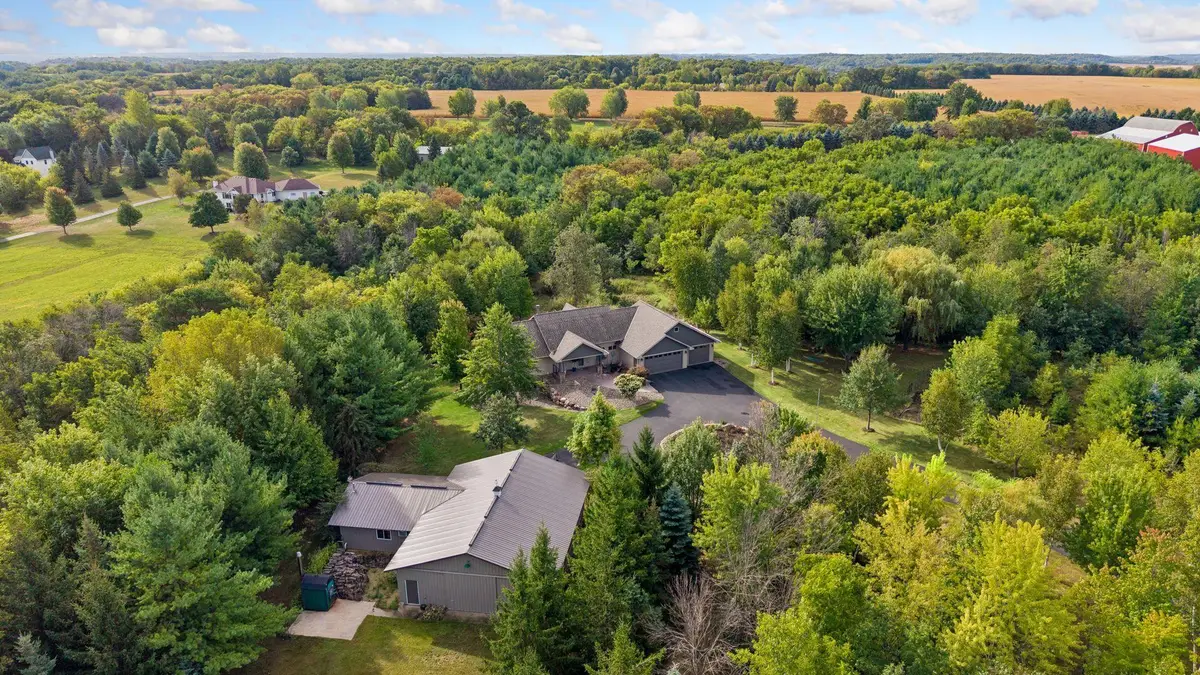 555 Chinnock Lane, River Falls, WI 54022 - #1