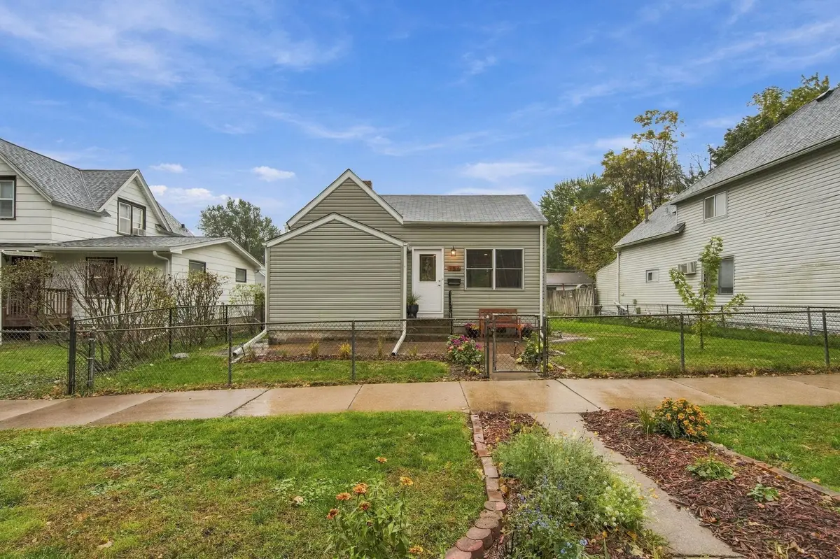 956 Humboldt Avenue, West Saint Paul, MN 55118 - #1