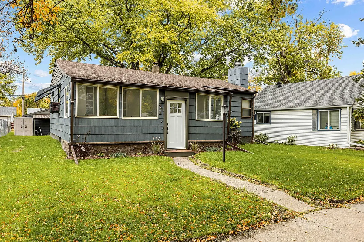 902 N 26th Street N, Fargo, ND 58102 - #1