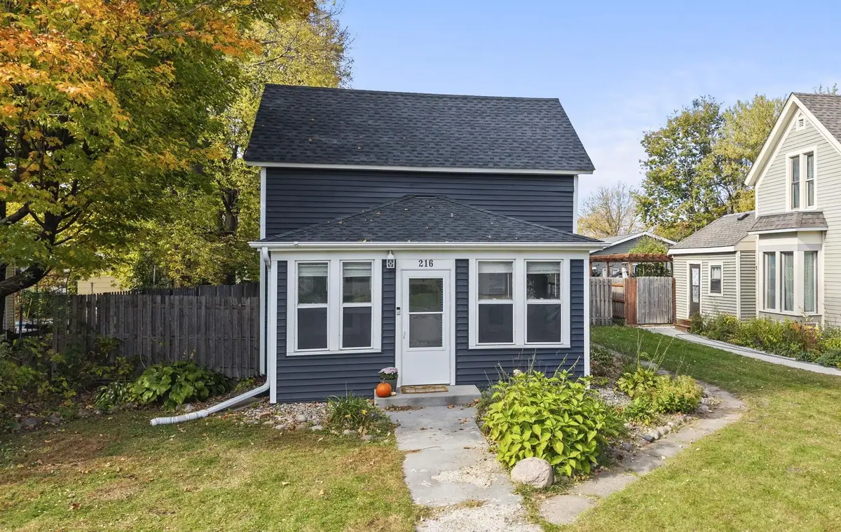 216 N 3rd Street, Saint Peter, MN 56082 - #1