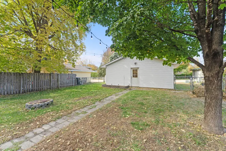 216 N 3rd Street, Saint Peter, MN 56082 - #3