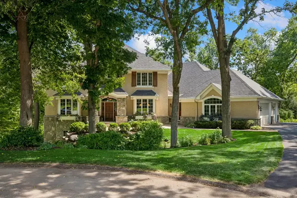 14030 Stonegate Lane, Minnetonka, MN 55345
