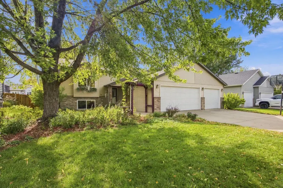 1115 Sommerset Drive, West Fargo, ND 58078 - #2