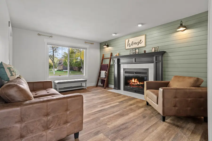 2816 39 1/2 Avenue S, Fargo, ND 58104 - #3