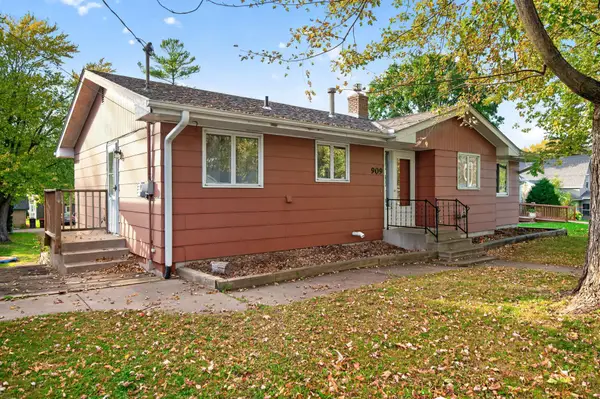 909 7th Avenue, Howard Lake, MN 55349
