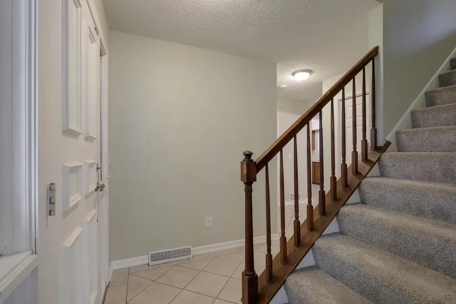 1440 Valley View Road, Chaska, MN 55318 - #3