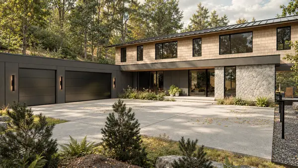 11300 Park Ridge Drive W, Minnetonka, MN 55305