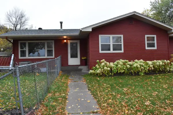 402 Maple Lane, Moorhead, MN 56560