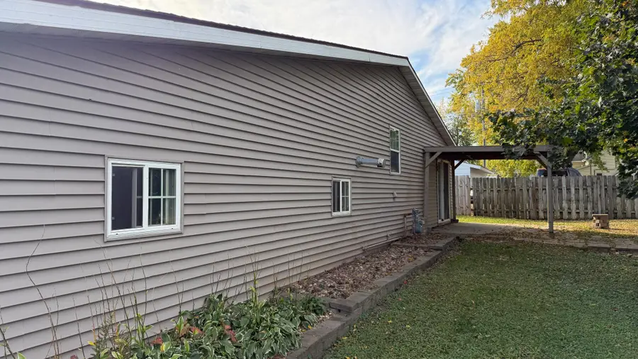 311 Center Avenue S, Eyota, MN 55934 - #3